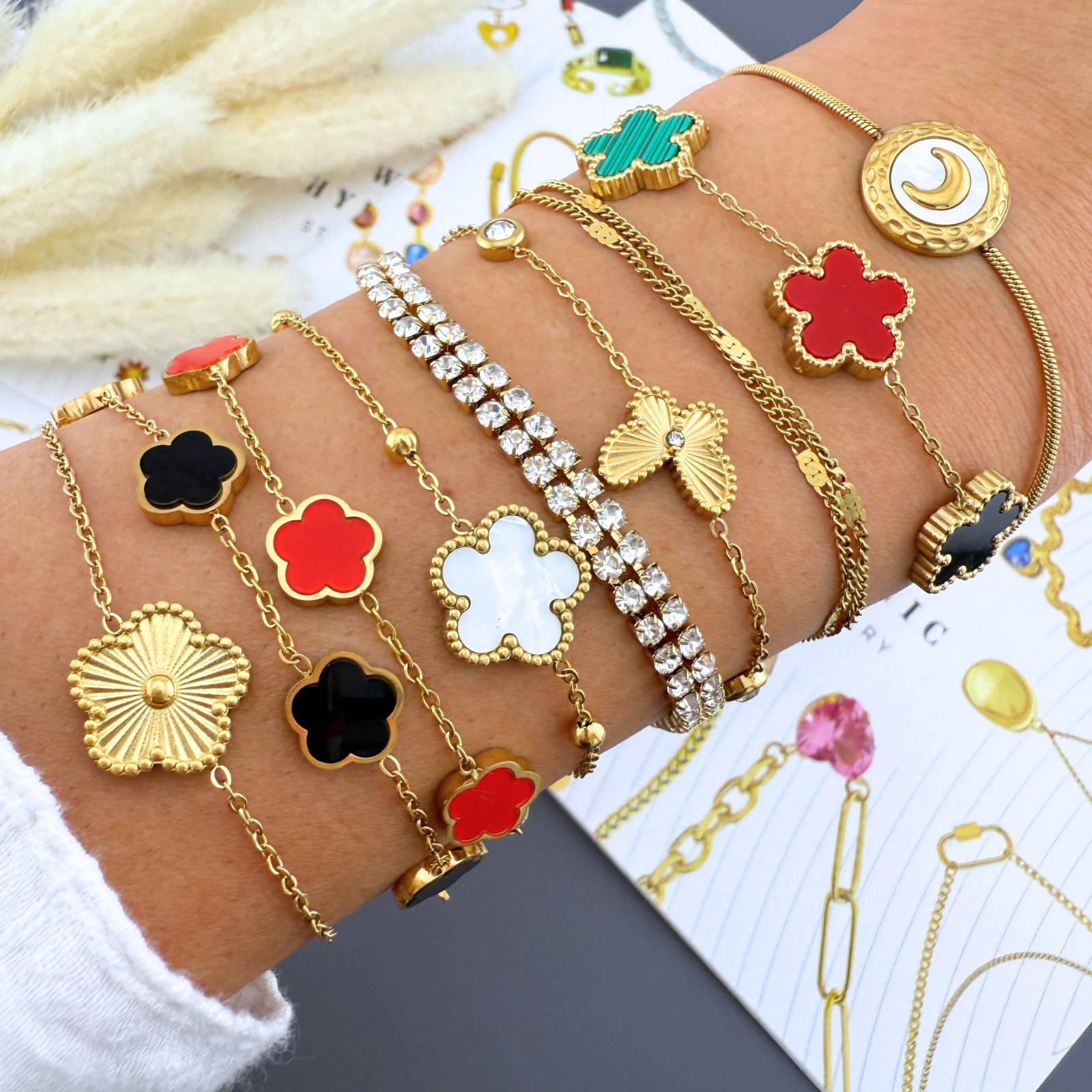 "Pradaria De Flores" Bracelet, 18K gold plated steel